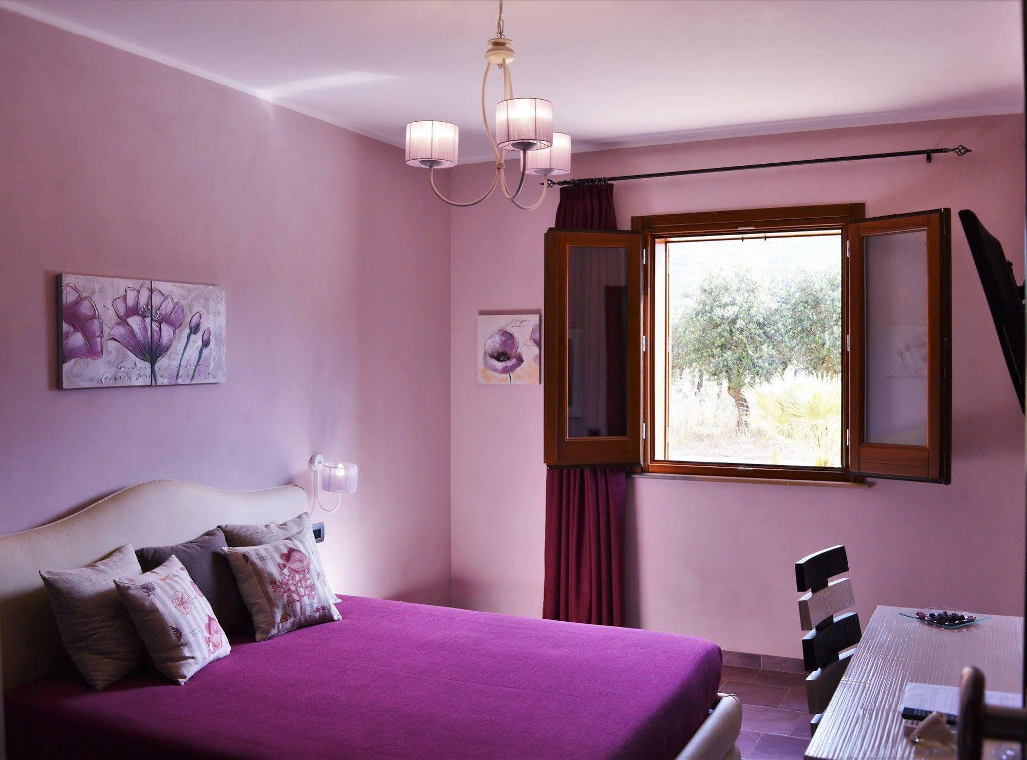 B&B L'Angolino Della Nonna Кастелуцо Екстериор снимка
