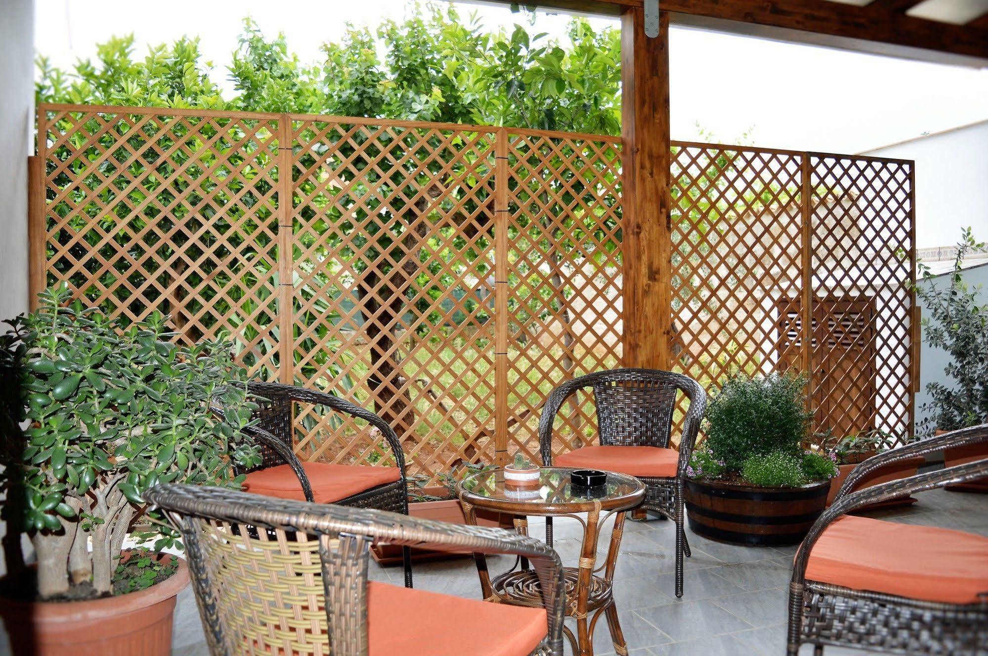 B&B L'Angolino Della Nonna Кастелуцо Екстериор снимка