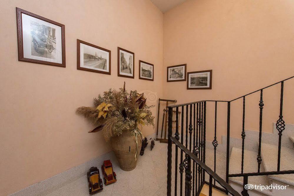 B&B L'Angolino Della Nonna Кастелуцо Екстериор снимка